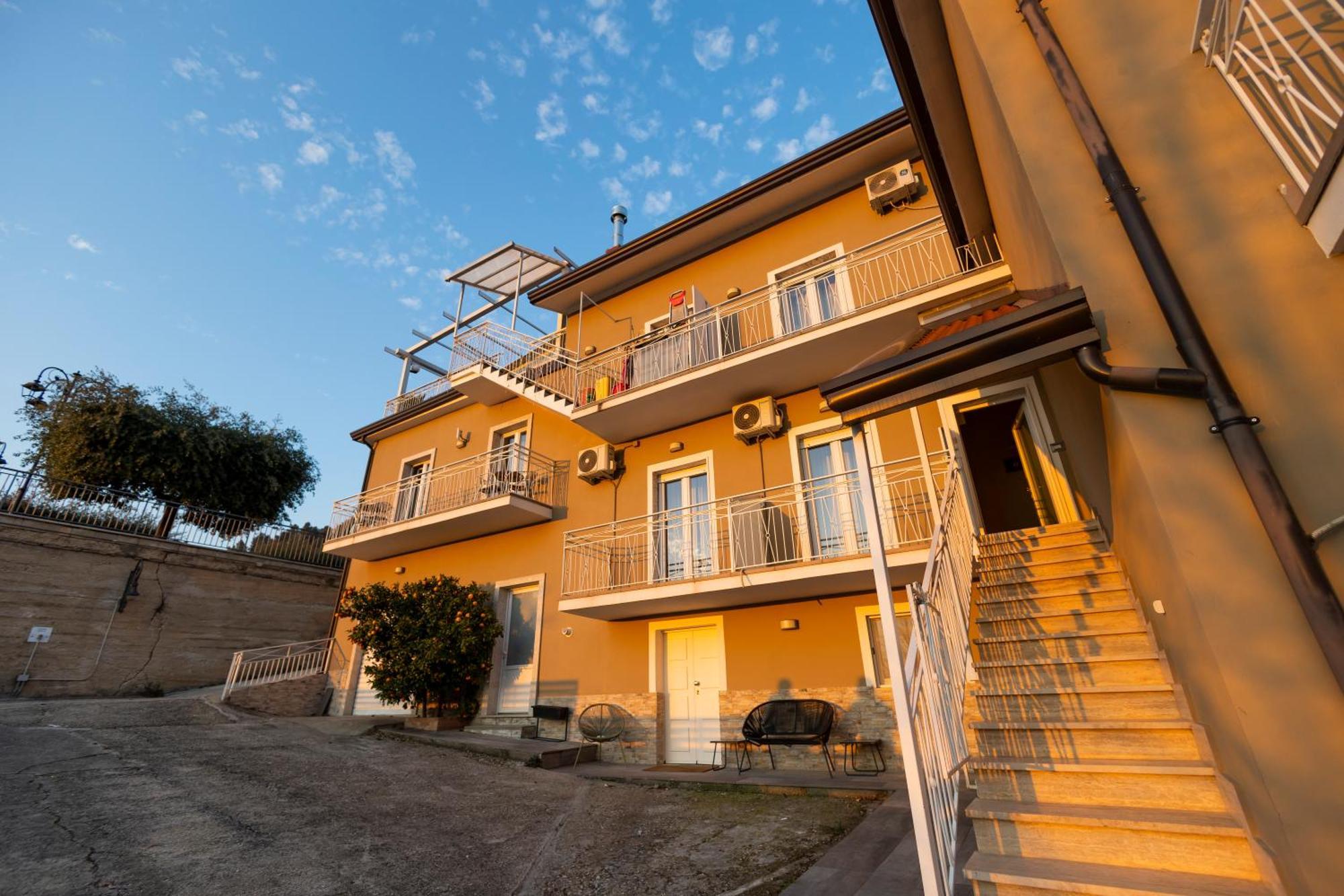 Le Camere Di Corte Sorbo Serpico Exterior photo