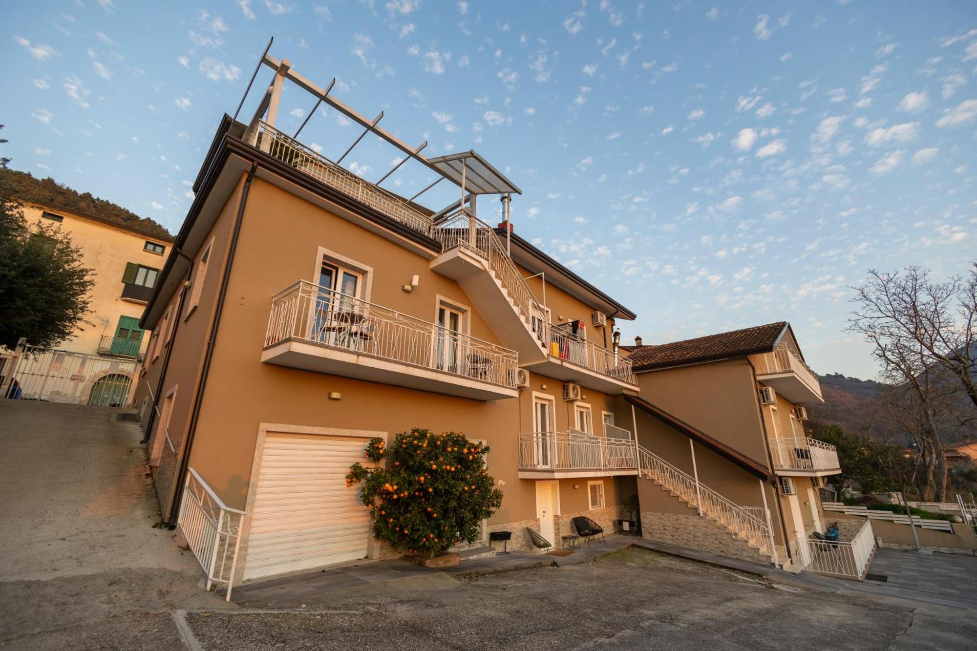 Le Camere Di Corte Sorbo Serpico Exterior photo
